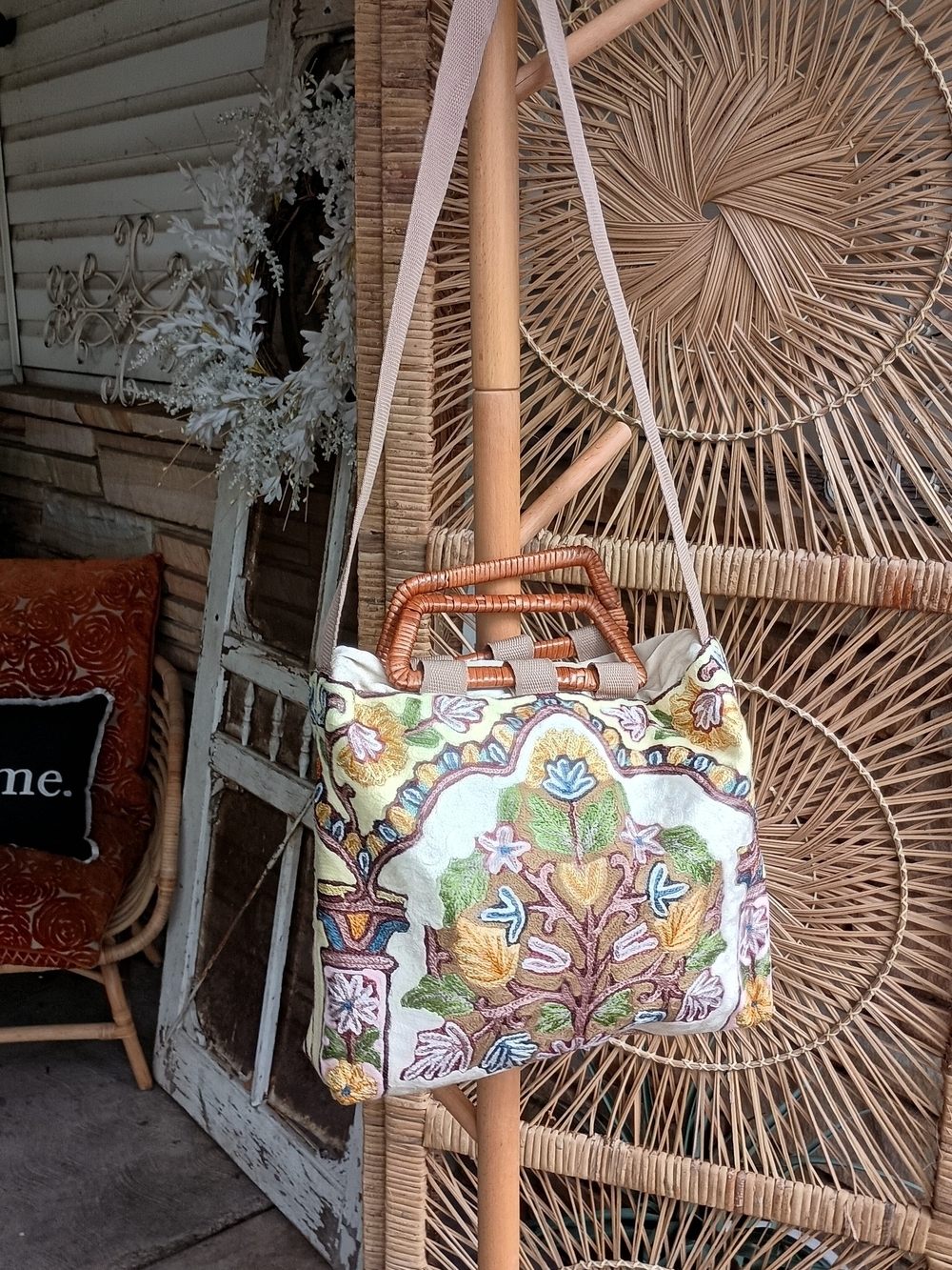 NWOT Embroidered Floral Shoulder Bag in Multicolor